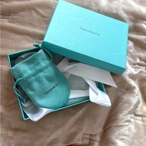 Tiffany bracelet box, pouch and the ribbon in pristine condition